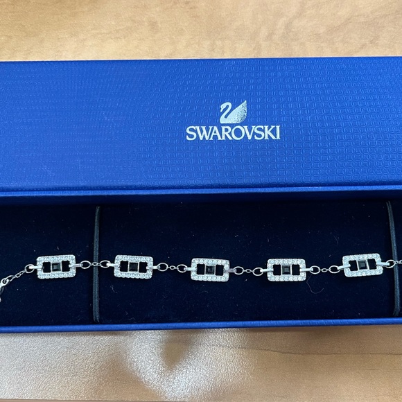 Swarovski Link Bracelet - Picture 2 of 2